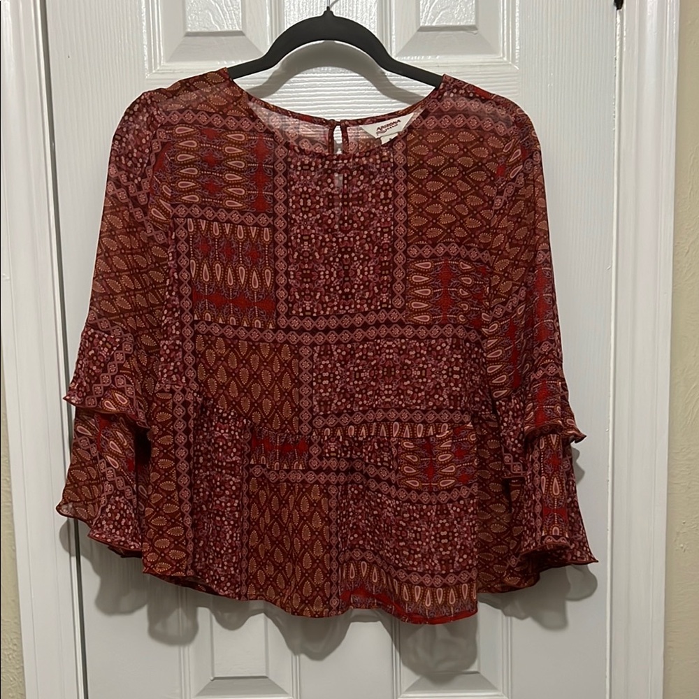 Arizona Jeans Women's Red Patterned Blouse